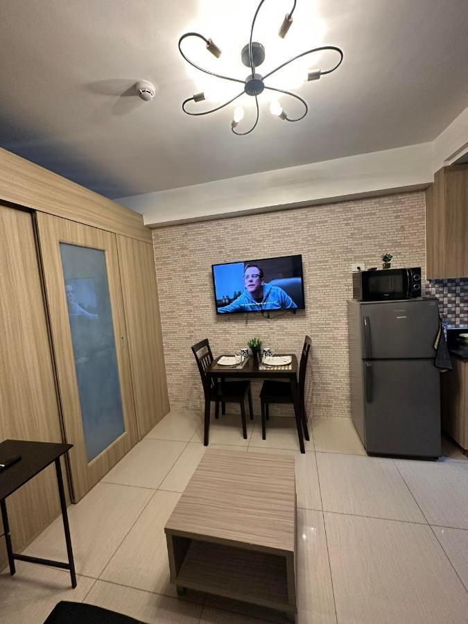 Sabina'S One Bedroom Condo At Shore Tower C Manila Exterior foto